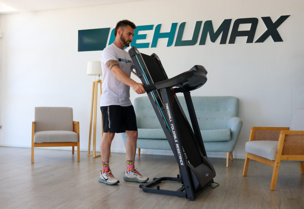 cinta-de-correr-plegandose-para-almacenar-en-casa-